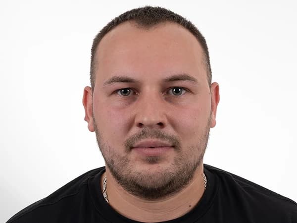 Студент(ка) Ростислав